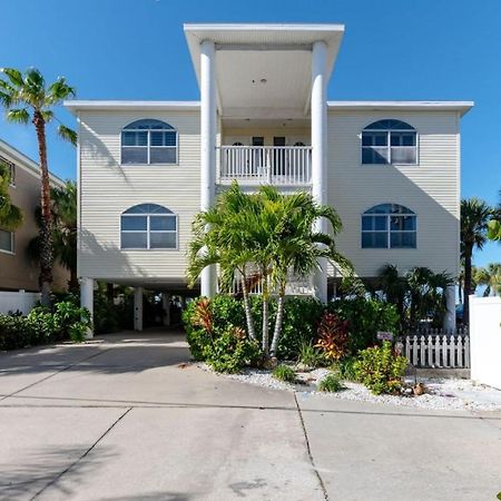 Sea Side 102 Beachfront Sleeps 8 Clearwater Beach Exterior foto