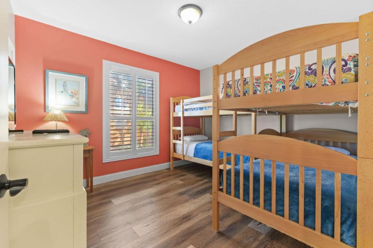 Sea Side 102 Beachfront Sleeps 8 Clearwater Beach Exterior foto